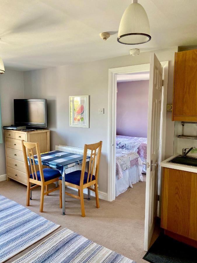 Pound Corner Apartman Godalming Kültér fotó